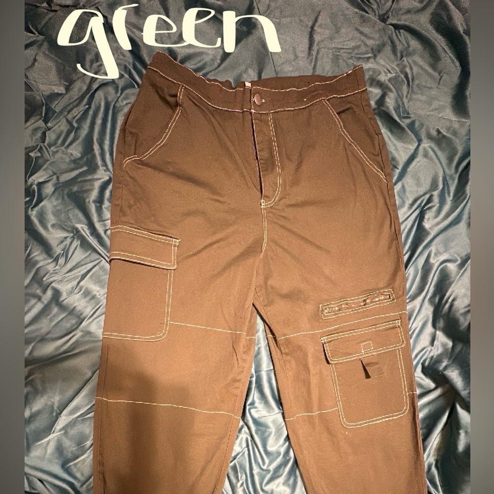 Olive Green Cargo Jogger Pants; Size XL